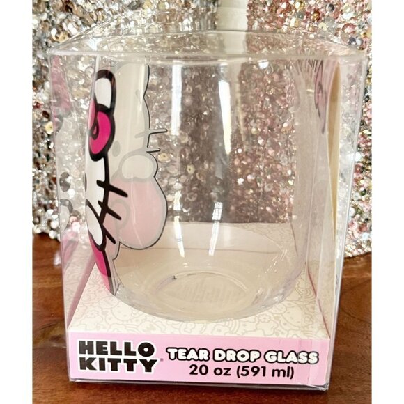 Hello Kitty Sanrio Tear Drop Glass 20 oz Vintage Hello Kitty TikTok Viral - Picture 2 of 5